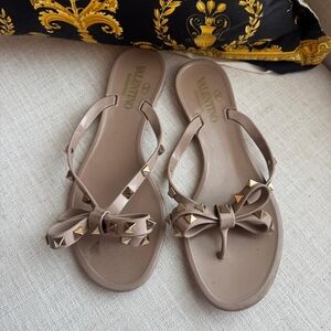 Valentino Nude Taupe Bow Rockstud Sandals